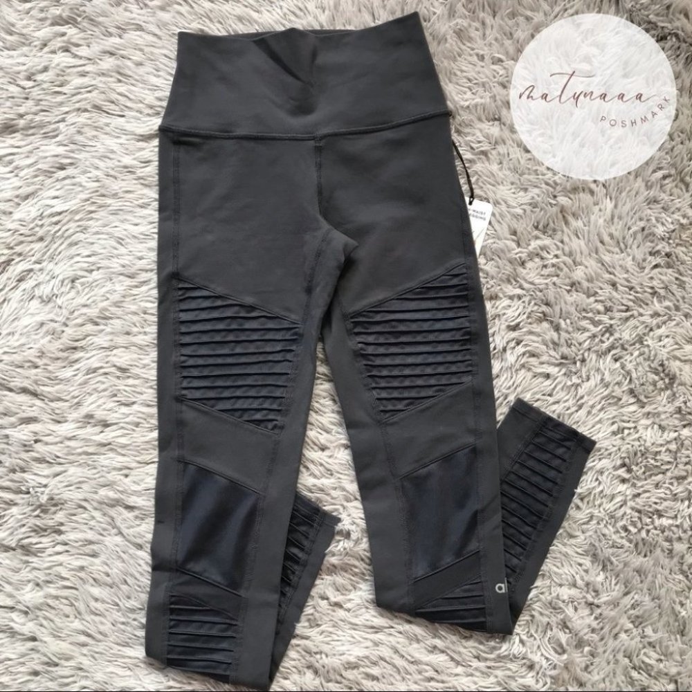 Alo Yoga 7/8 High-Waist Moto Legging Gray Black